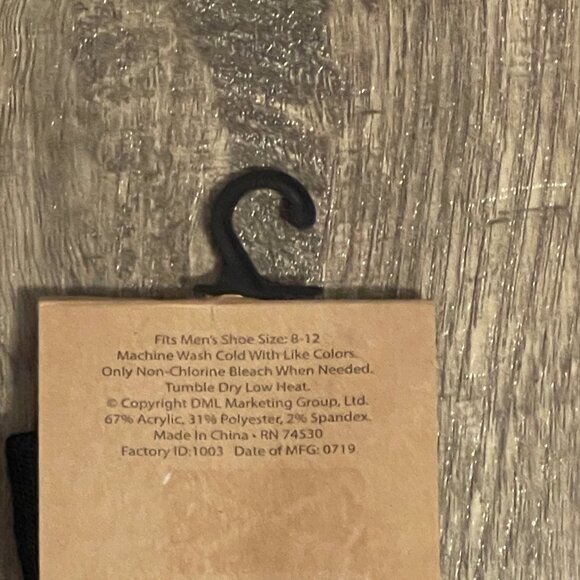 New Men's Legale Socks Christmas Theme Moose Santa Hat Black NWT - Picture 4 of 5